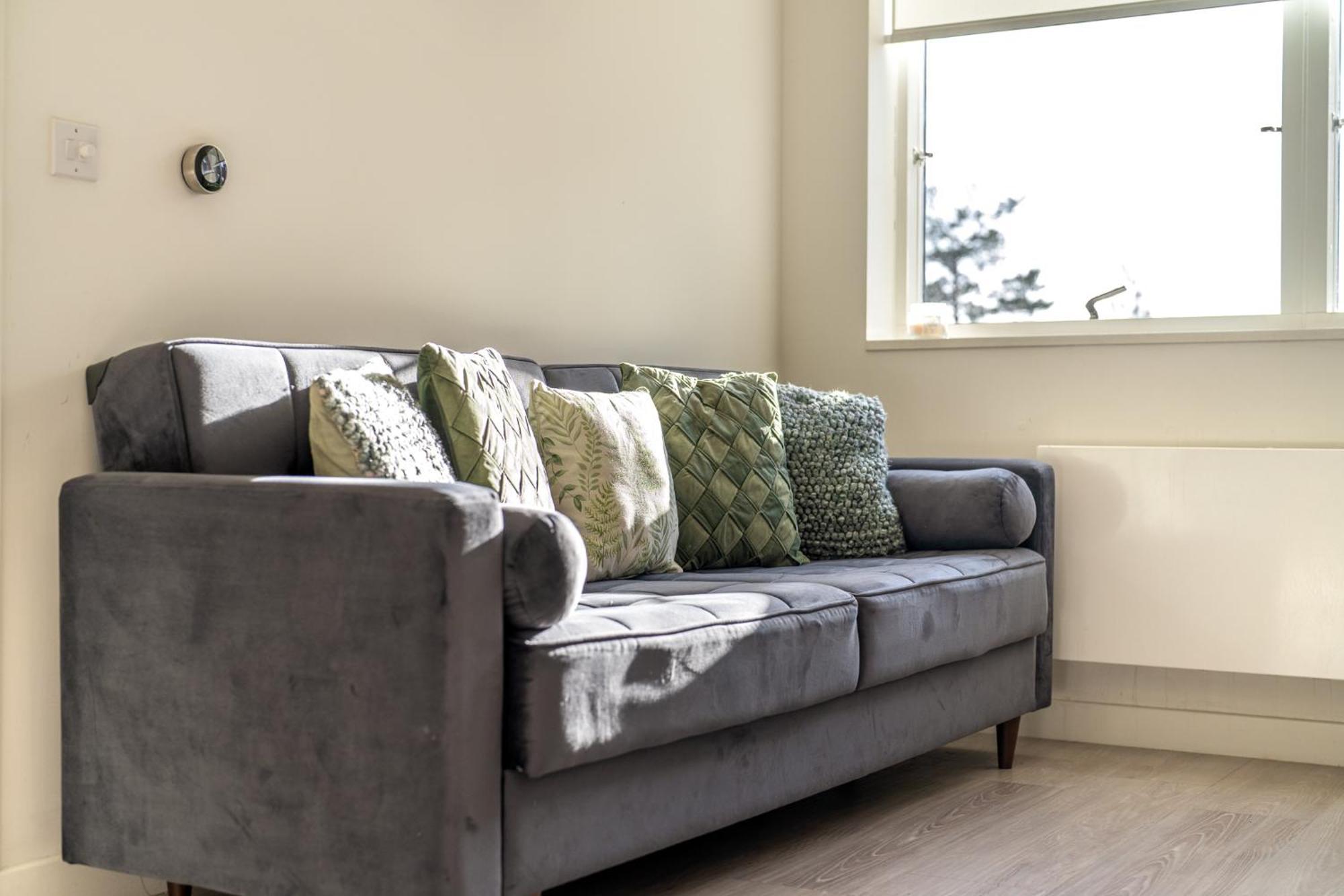 Luxury 1 Bedroom Serviced Apartment With Roof Terrace & Gym Stevenage Bagian luar foto
